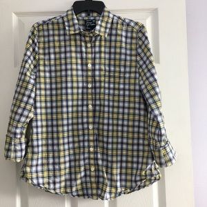 American Eagle Outfitters Button Down Plaid-L